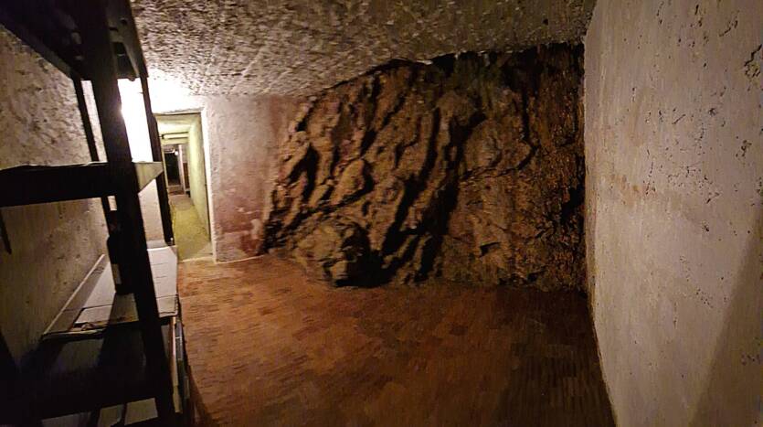 Cantina parete rocciosa